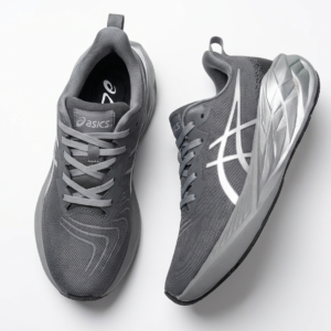 ASICS Novablast 4 Platinum