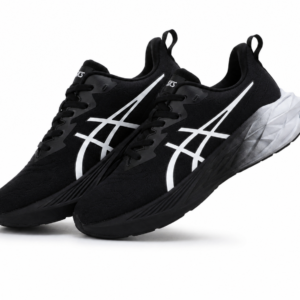 ASICS Novablast 4 Platinum - Black/White