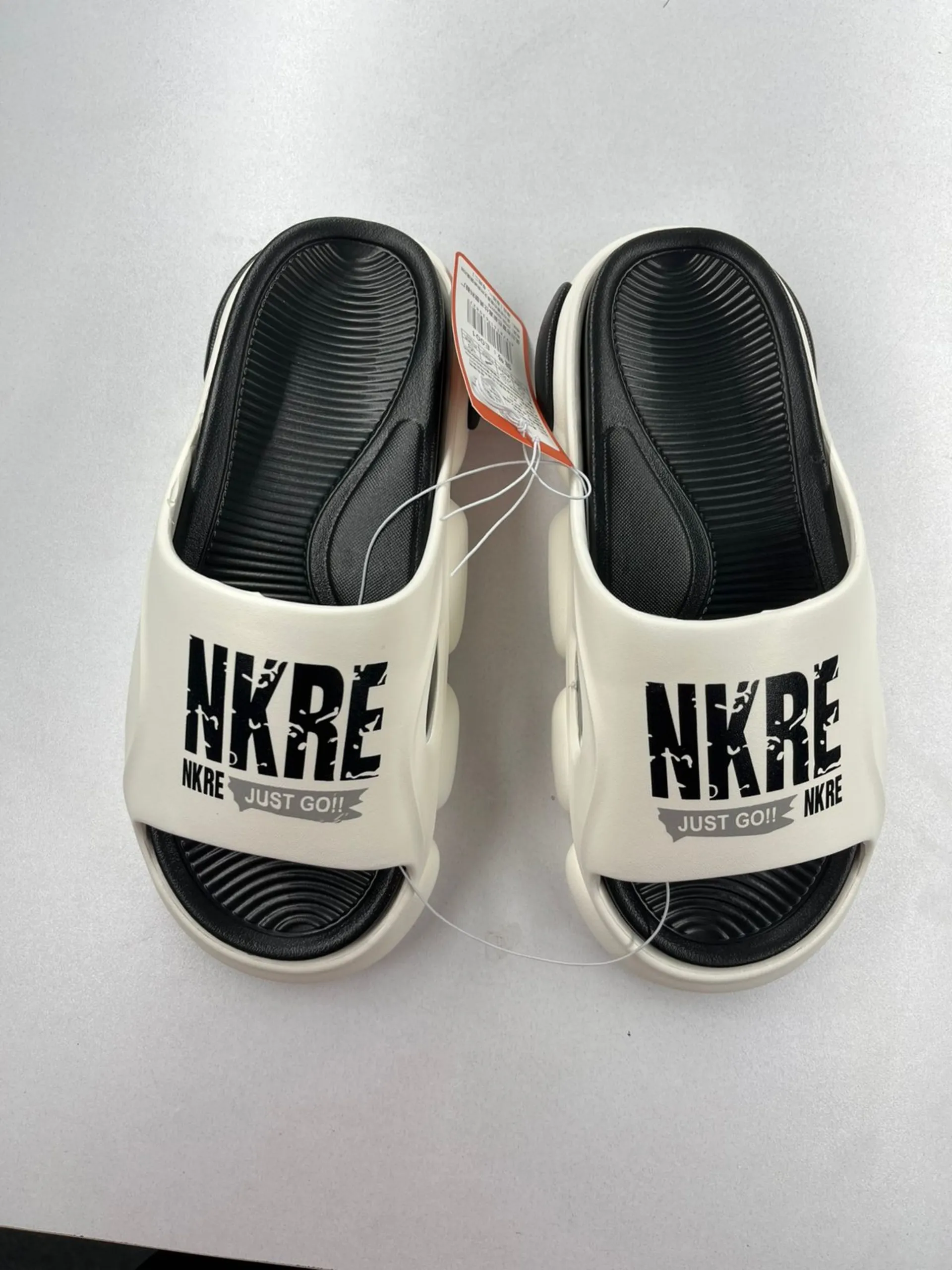 imgi_33_IMG-20260426-WA0045 Mens Garden Clogs Quick Drying Sandals Summer Anti-Slip Beach Clogs white Shoes - Image 1